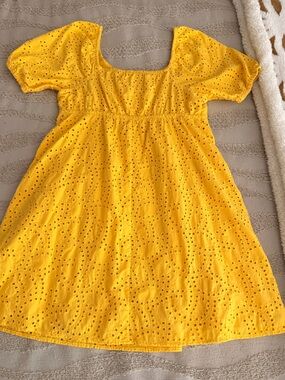 Yellow Eyelet Mini Dress, 8-10, Medium, HAS POCKETS 😃, NWOT, Time and Tru